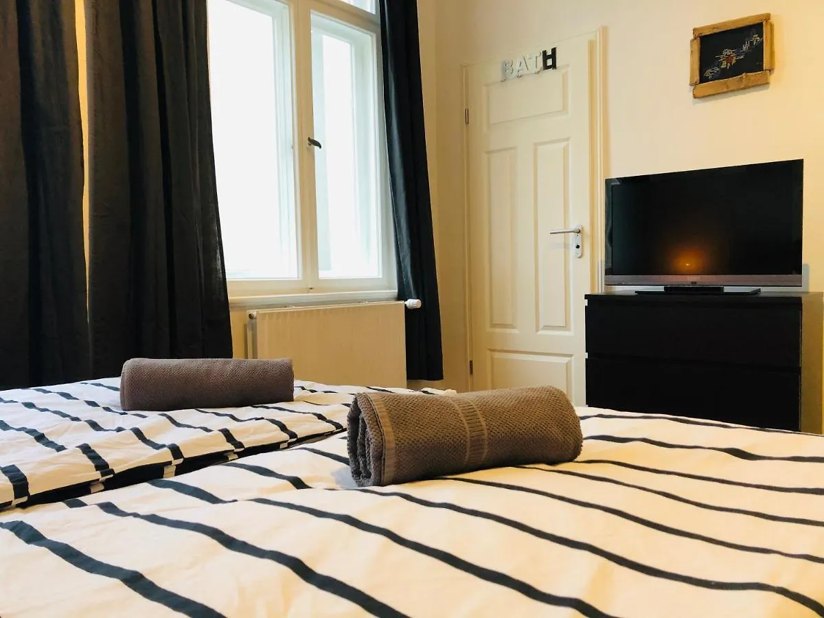 Modernes Apartment am Viktoria Luise Platz Berlin Deutschland