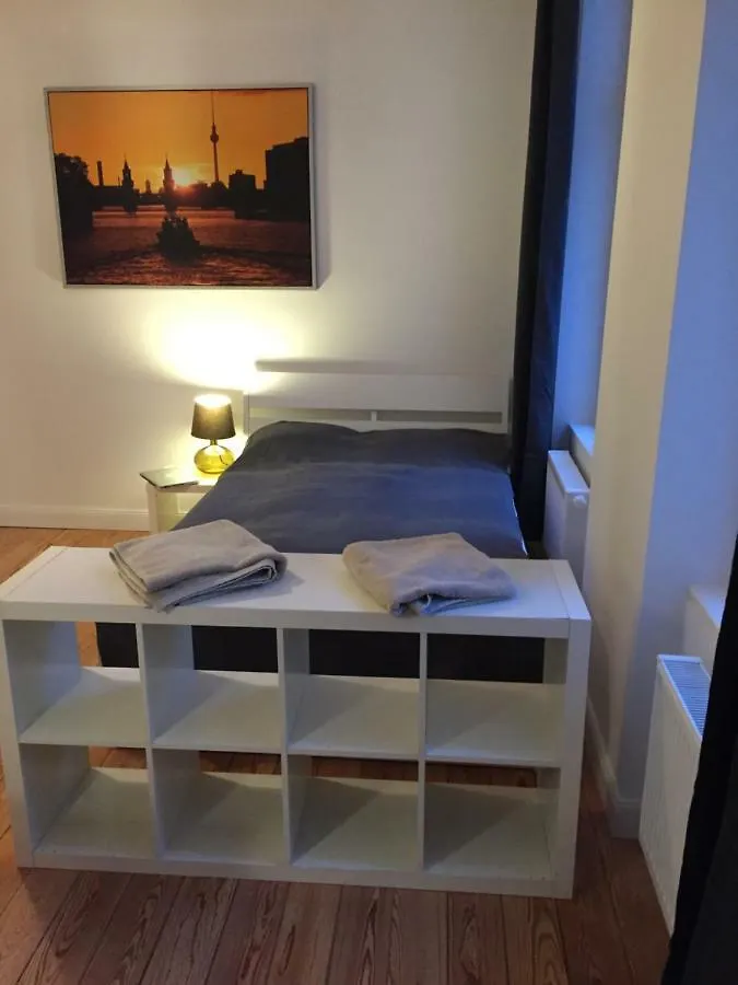 Modernes Apartment am Viktoria Luise Platz Berlin